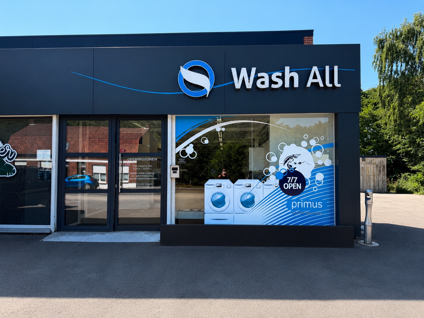 Gevel van zelfwasserette Wash All